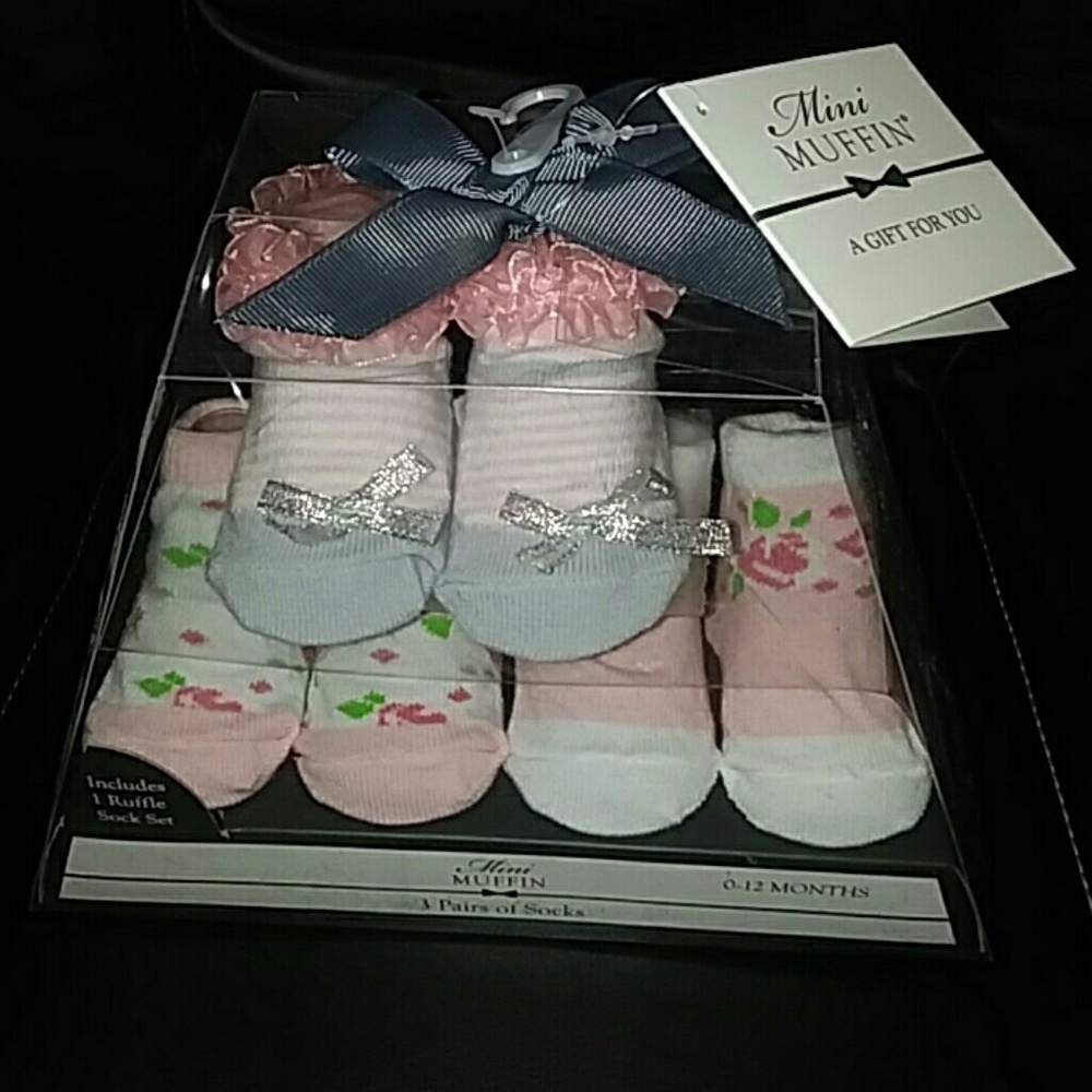 Baby bootie socks gift set - Picture 1 of 8